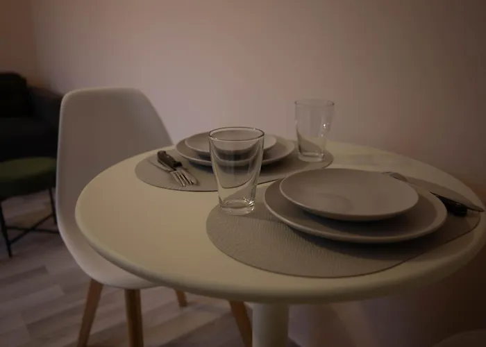 Le Jaude, T2 Renove Centre I Wifi Confort Et Cosy *